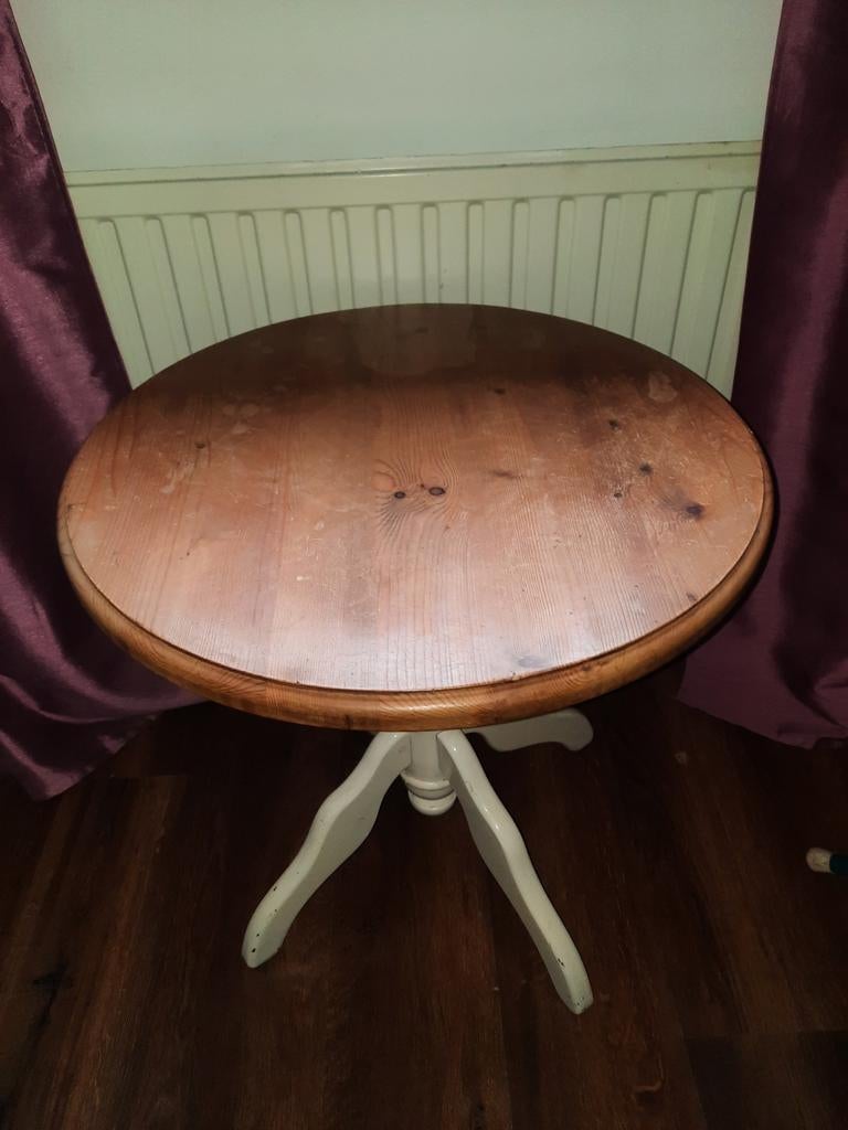 Prachtige brocante bijzettafel, Huis en Inrichting, Tafels | Bijzettafels, Ophalen, Zo goed als nieuw, Rond, Minder dan 55 cm