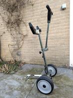 Trolley voor buitenboordmotor., Ophalen