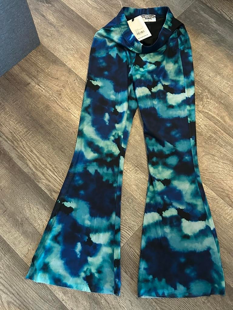 Colourful Rebel flared pants tie dye mesh, maat M, Kleding | Dames, Broeken en Pantalons, Maat 38/40 (M), Blauw, Nieuw, Ophalen of Verzenden