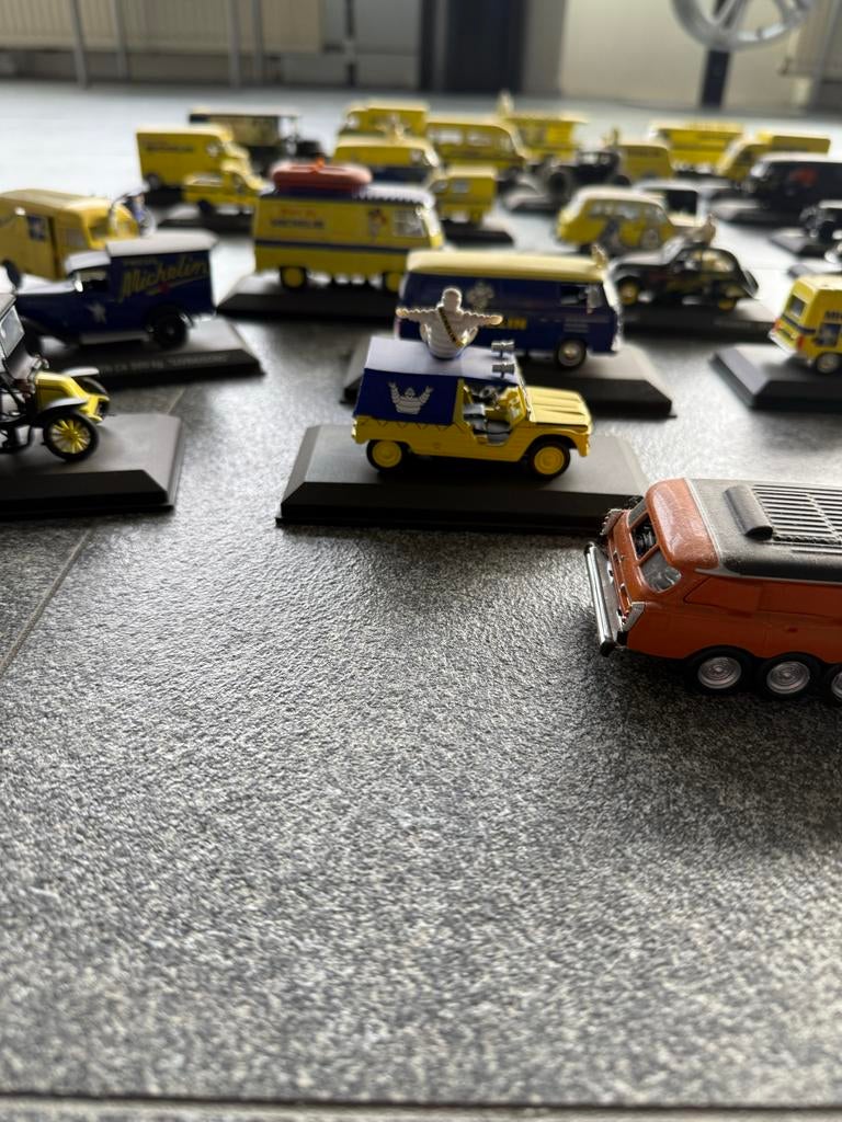 Verzameling Michelin Reclame Auto's - Diverse Modellen, Hobby en Vrije tijd, Modelbouw | Auto's en Voertuigen, 1:50 of kleiner