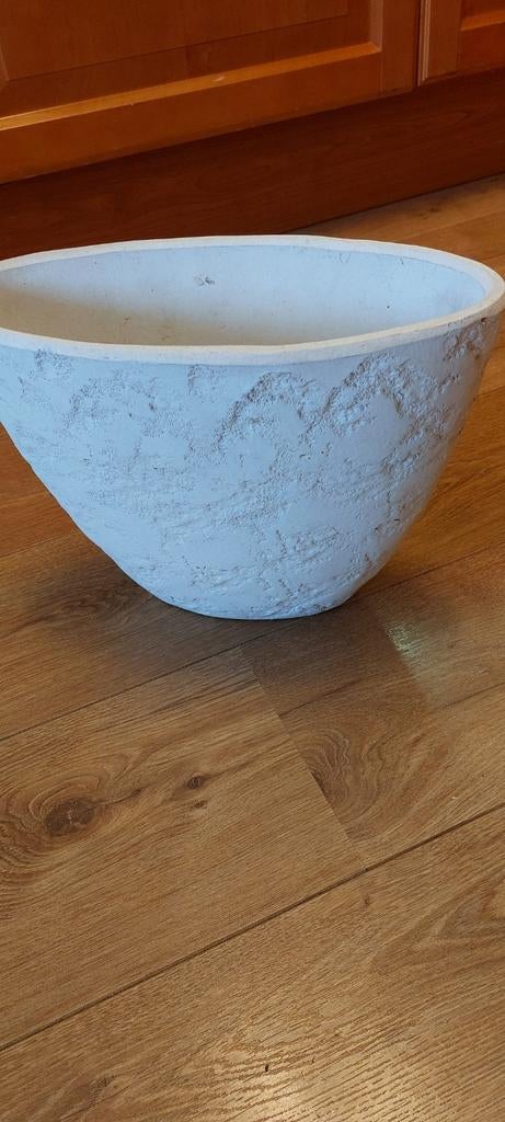 Ovale bloempot hoog, Binnen, Ophalen of Verzenden, Overige vormen, Aardewerk