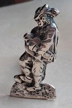  zilveren menukaarthouder. Man met instrument Eldik Zutphen., Ophalen