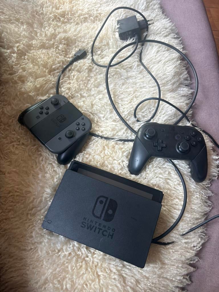 Nintendo Switch – compleet pakket inclusief Pro Controller, Spelcomputers en Games, Spelcomputers | Nintendo Switch, Ophalen of Verzenden