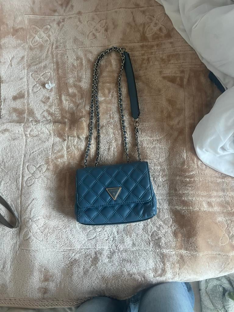 Stijlvol blauw Guess USA schoudertasje, Ophalen of Verzenden, Zo goed als nieuw, Blauw, Schoudertasje