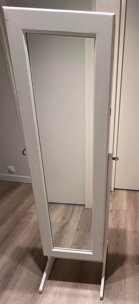 Witte passpiegel met sieradenkast, Huis en Inrichting, Woonaccessoires | Spiegels, Ophalen, Minder dan 50 cm, Gebruikt, 150 tot 200 cm