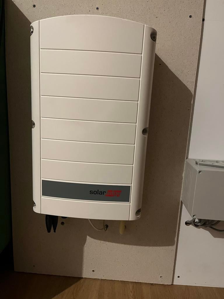 SolarEdge SE7K omvormer voor zonnepanelen, Doe-het-zelf en Verbouw, Elektra en Kabels, Ophalen of Verzenden, Gebruikt, Overige typen