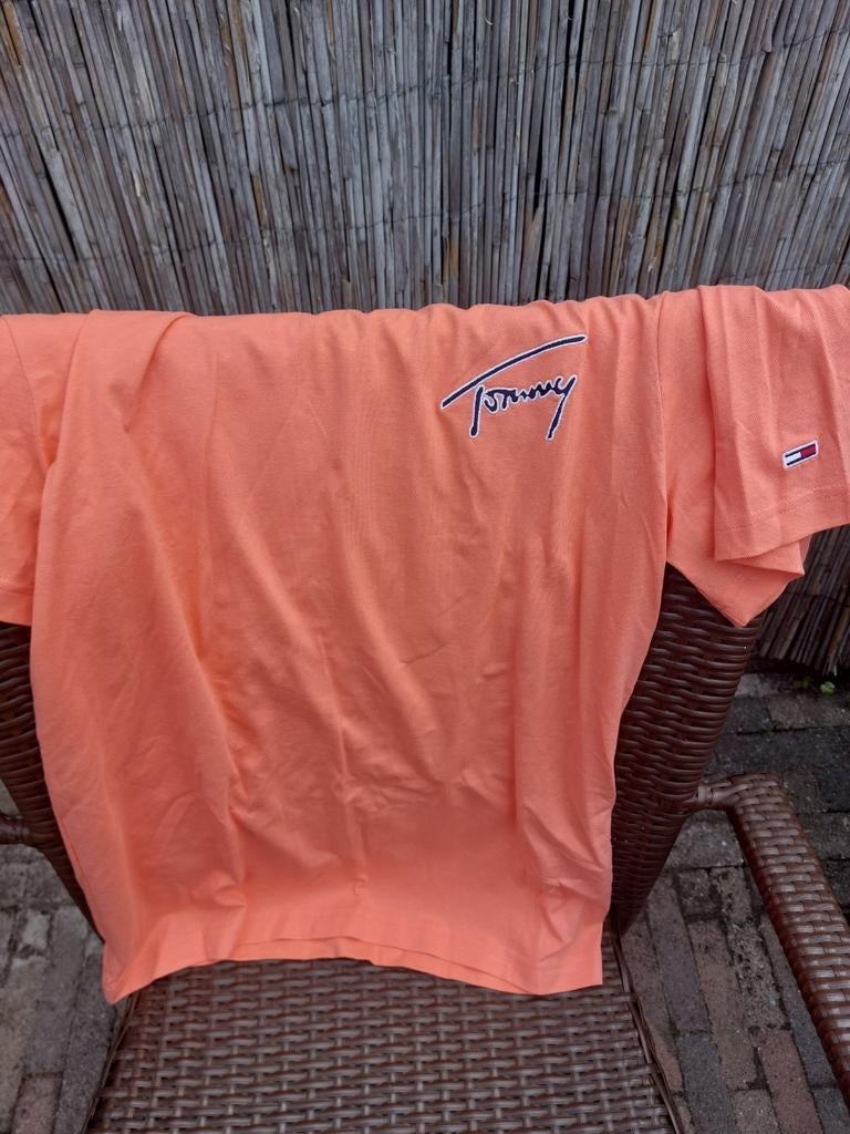 Tommy Hilfiger T-shirt zalm kleur maat M, Maat 48/50 (M), Tommy Hilfiger, Nieuw, Ophalen of Verzenden