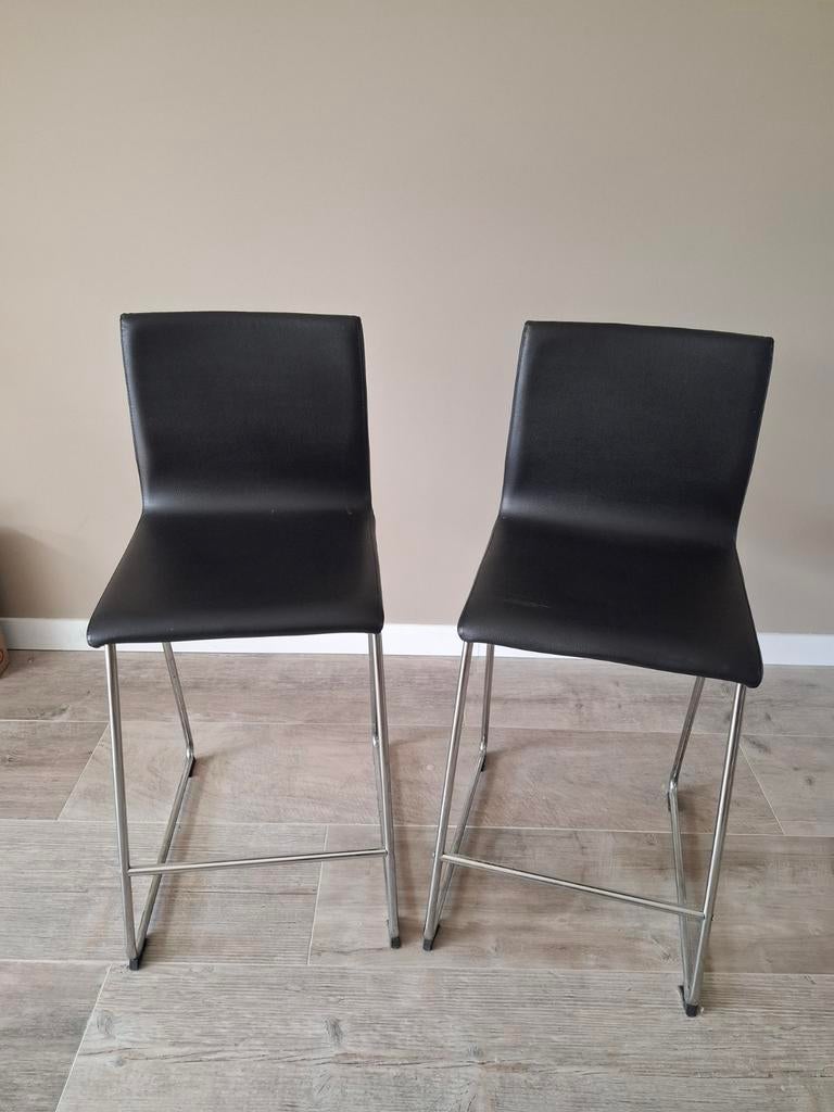 Ikea Lillanas barkruk 2 stuks, ,zwart leer, zithoogte 65 cm, 2 krukken, Ophalen, Leer, 60 tot 90 cm