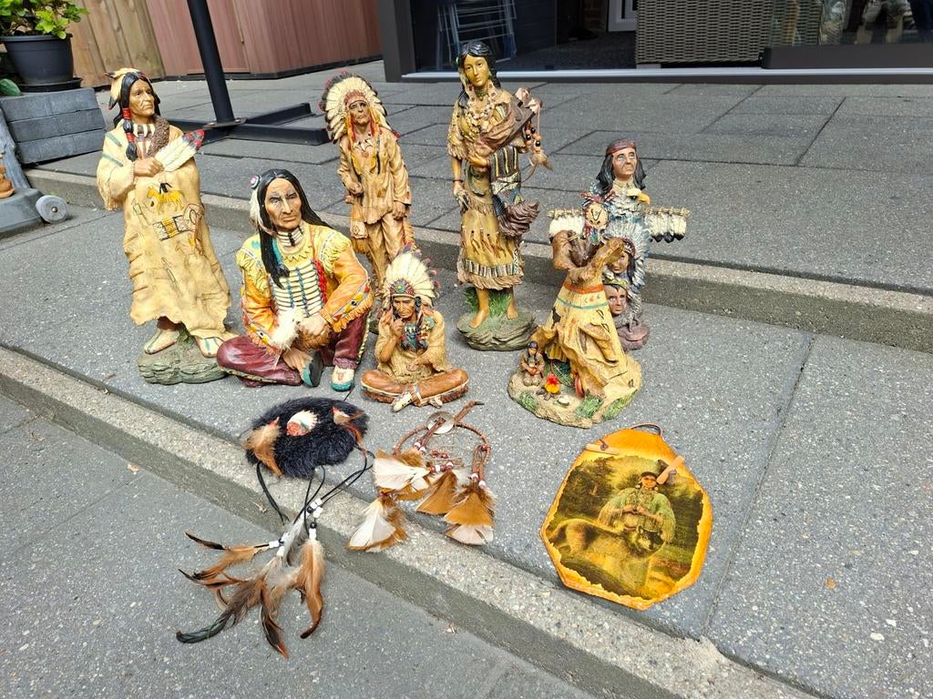 Verzameling Indianenbeelden en accessoires, Ophalen, Dier