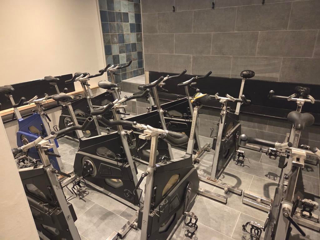 Indoor cycle - spinningfiets 10 stuks, Ophalen, Gebruikt, Spinningfiets