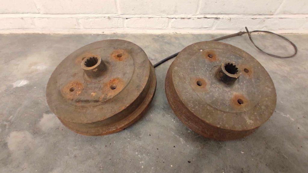 VW Volkswagen kever 4-gaats trommels met ankerplaten, Ophalen, Gebruikt, Volkswagen