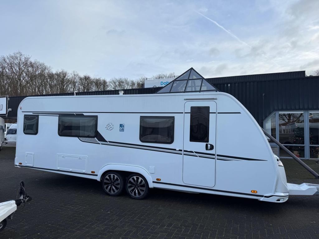 Knaus Sudwind 60 Years 650 PEB 2025 | Enkele bedden, Caravans en Kamperen, Schokbreker, Bedrijf, Tot en met 3, 6 tot 7 meter