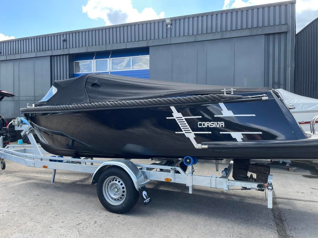 Mooie Corsiva 590 tender + 25 pk Mercury, Watersport en Boten, Sloepen, Ophalen, 10 tot 30 pk, Zo goed als nieuw, 3 tot 6 meter