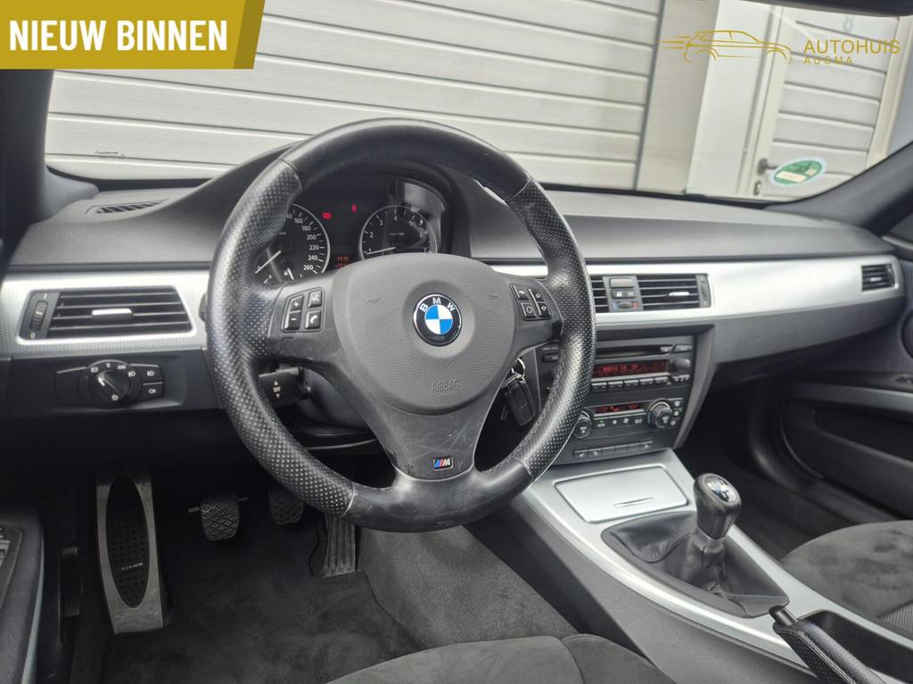 BMW 3-serie 320si 173PK/Cruise/CarbonZwart/Alcantara/18Inch/, Auto's, BMW, Gebruikt, Zwart, Met garantie (alle), Zwart