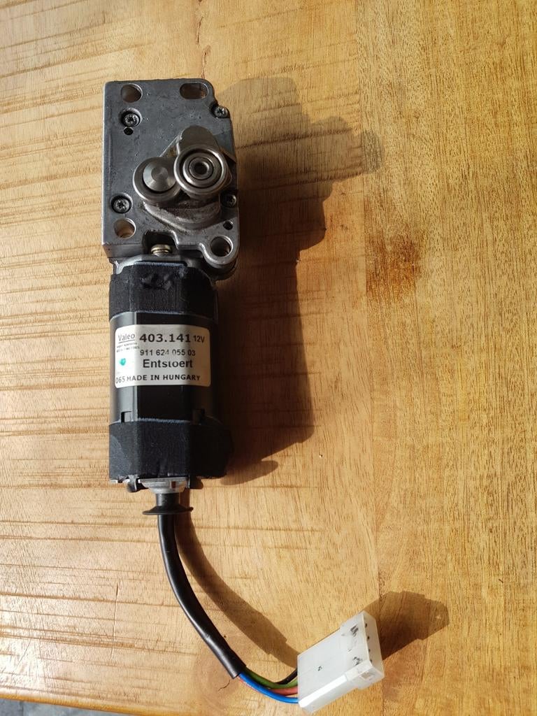 Porsche 993 Dakkapvergrendelingsmotor links, Ophalen of Verzenden, Nieuw, Porsche