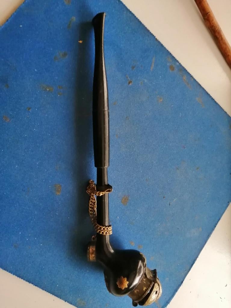 pijp-koeienpijp, prachtig versiert ,lengte 20 cm, Ophalen of Verzenden, Zo goed als nieuw, (Water)pijp