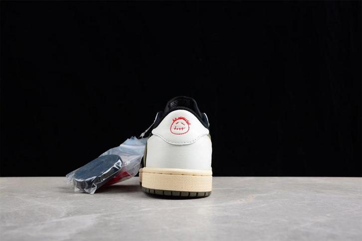 Nike Air Jordan 1 Low, Kleding | Heren, Schoenen, Nieuw, Sneakers of Gympen, Zwart, Ophalen of Verzenden