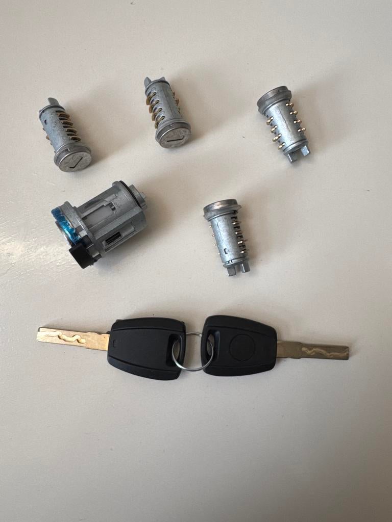 Compleet slotenset met 2 sleutels voor Fiat, Ophalen of Verzenden