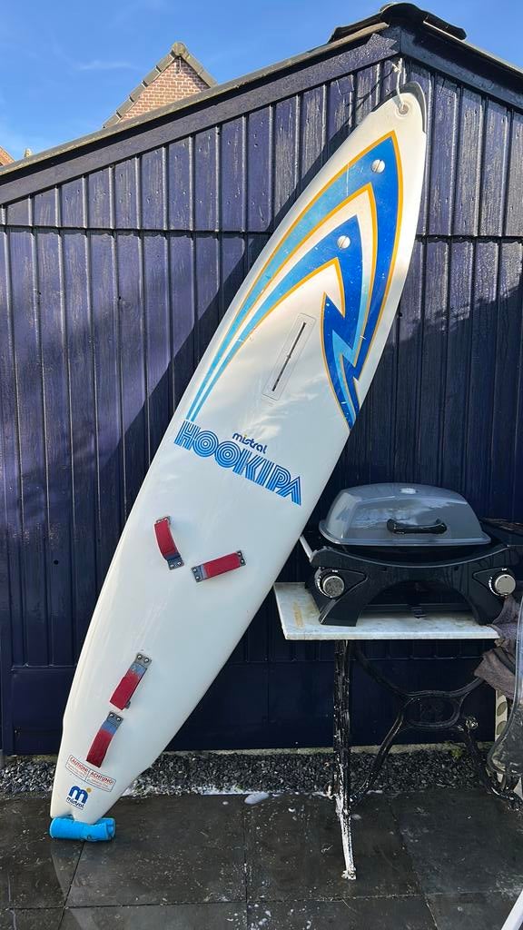 Mistral Hookipa - Vintage met zwaluwstaart, Watersport en Boten, 250 tot 300 cm, Ophalen of Verzenden, Zo goed als nieuw, Met vin(nen)