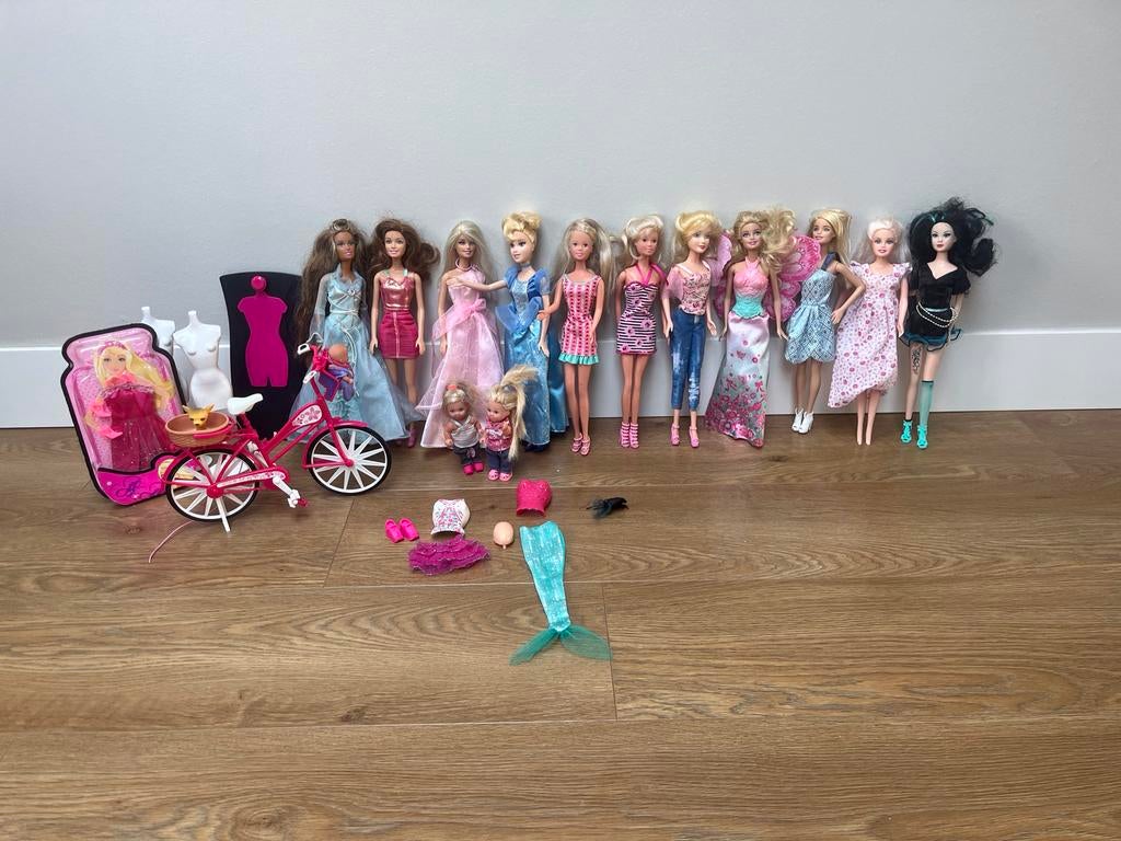 Grote Barbie collectie: Barbies, accessoires en meer!, Ophalen of Verzenden, Gebruikt, Barbie