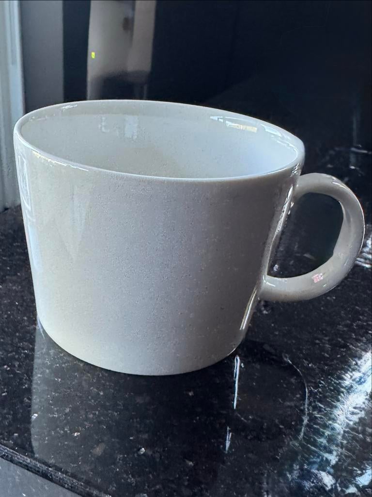 Gezocht: Arabia Teema mok, groot model, diameter 10 cm, Huis en Inrichting, Keuken | Servies, Gebruikt, Kop(pen) en/of Schotel(s)