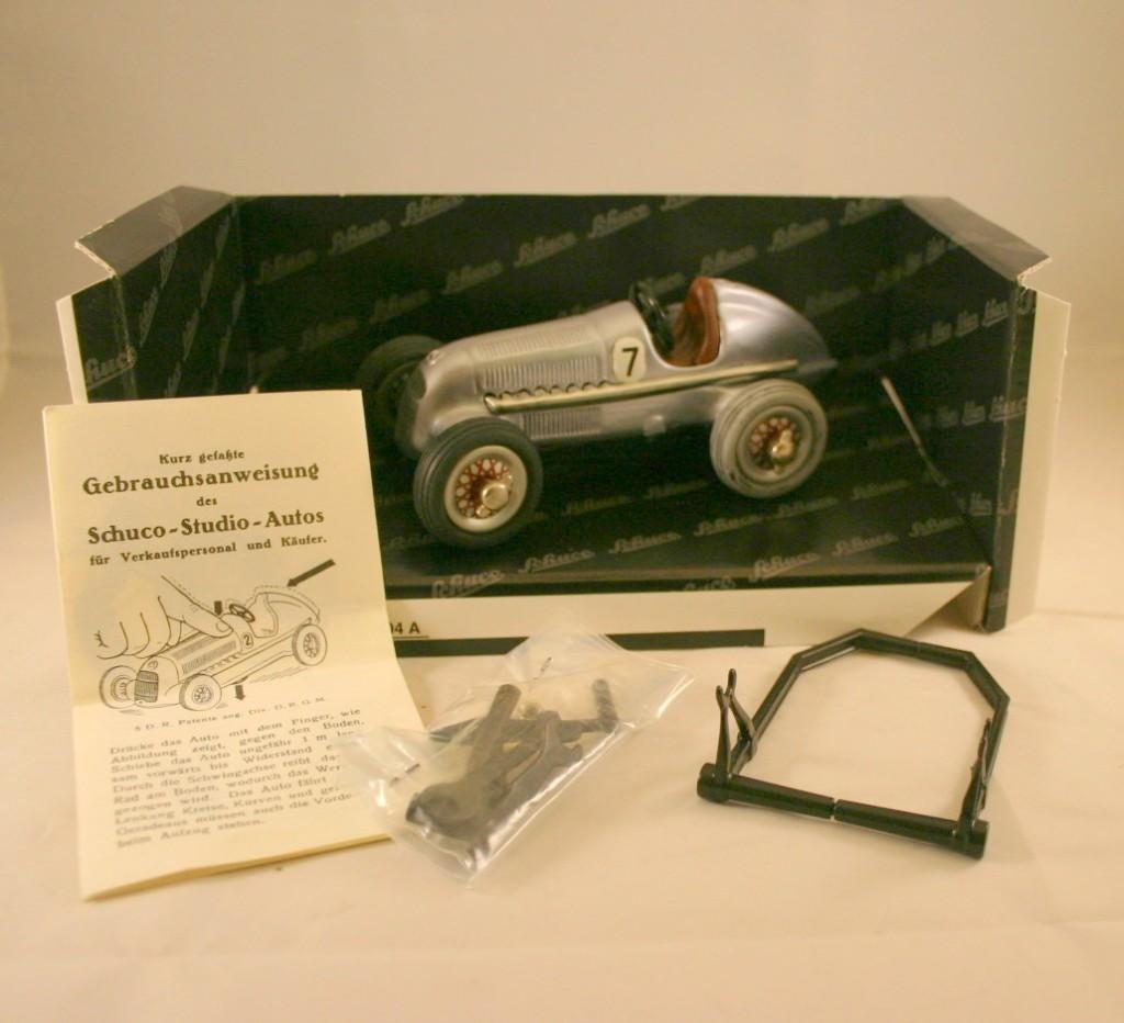 Schuco no:1050  Studio Auto, Verzenden