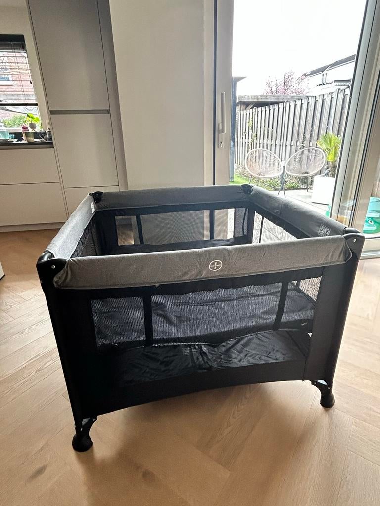 Inklapbare Box / Reisbox - Titaniumbaby, Kinderen en Baby's, Ophalen, Zo goed als nieuw, Vierkant