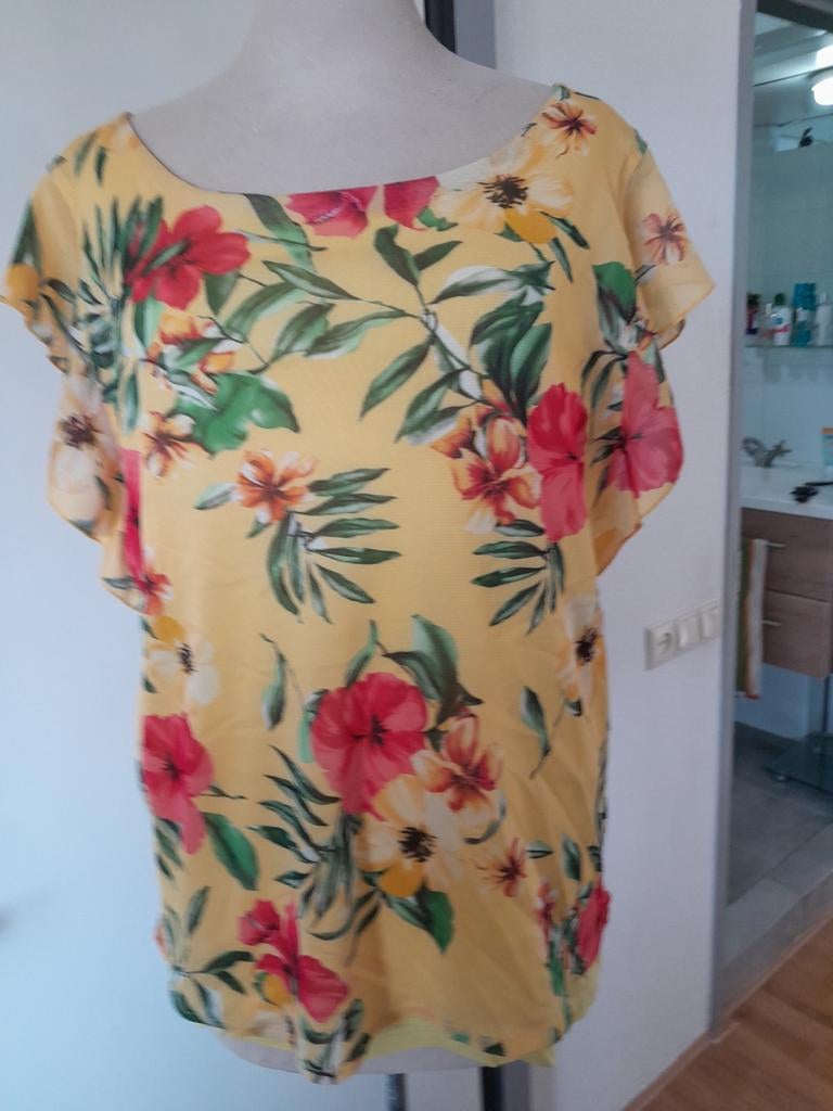 Leuk geel gebloemd shirt, Ophalen of Verzenden, Zo goed als nieuw, Geel, Korte mouw