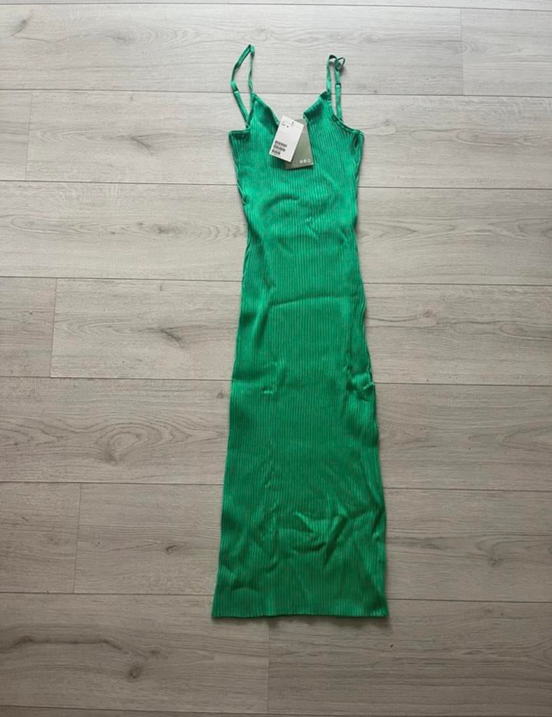 H&M jurk maat M nieuw!, Maat 38/40 (M), Verzenden, Nieuw, Onder de knie