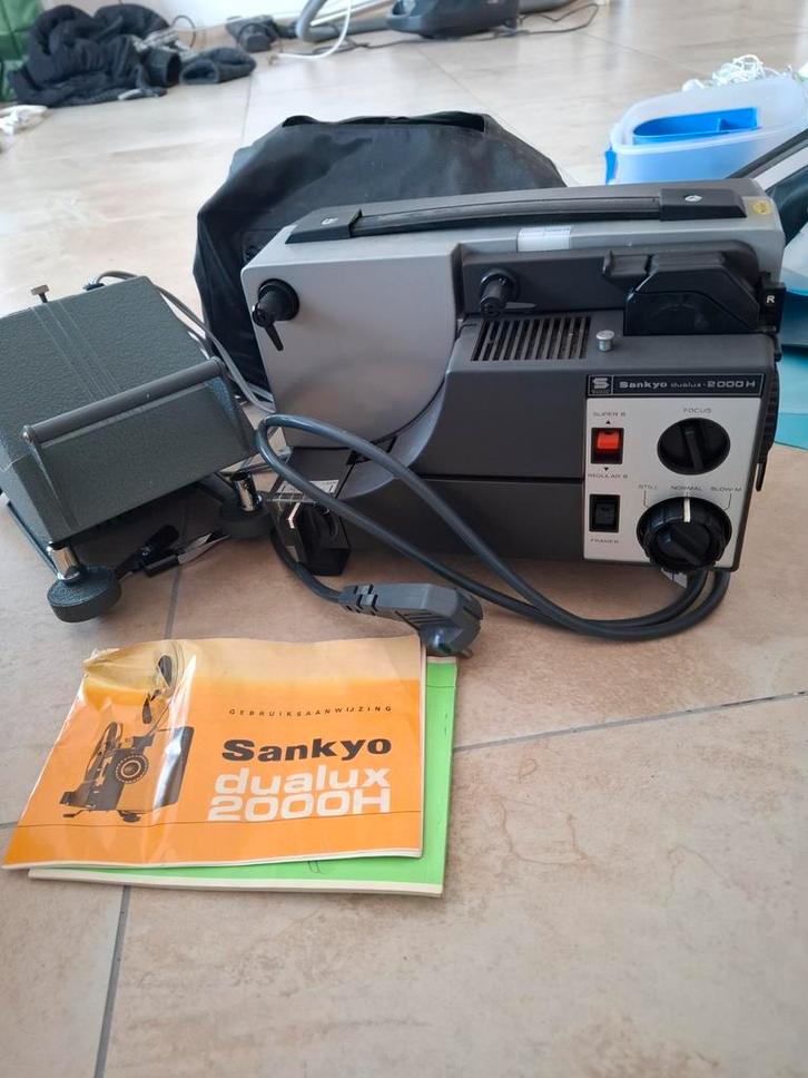 Sankyo Dualux 2000H projector en filmcamera, Audio, Tv en Foto, Beamers, Gebruikt, Overige technologieën, Overige resoluties, Ophalen of Verzenden