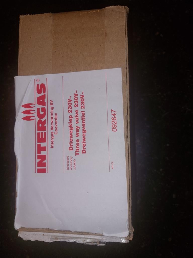 Intergas driewegklepset nieuw, Doe-het-zelf en Verbouw, Verwarming en Radiatoren, Minder dan 30 cm, Cv-ketel of Combi-ketel, Nieuw