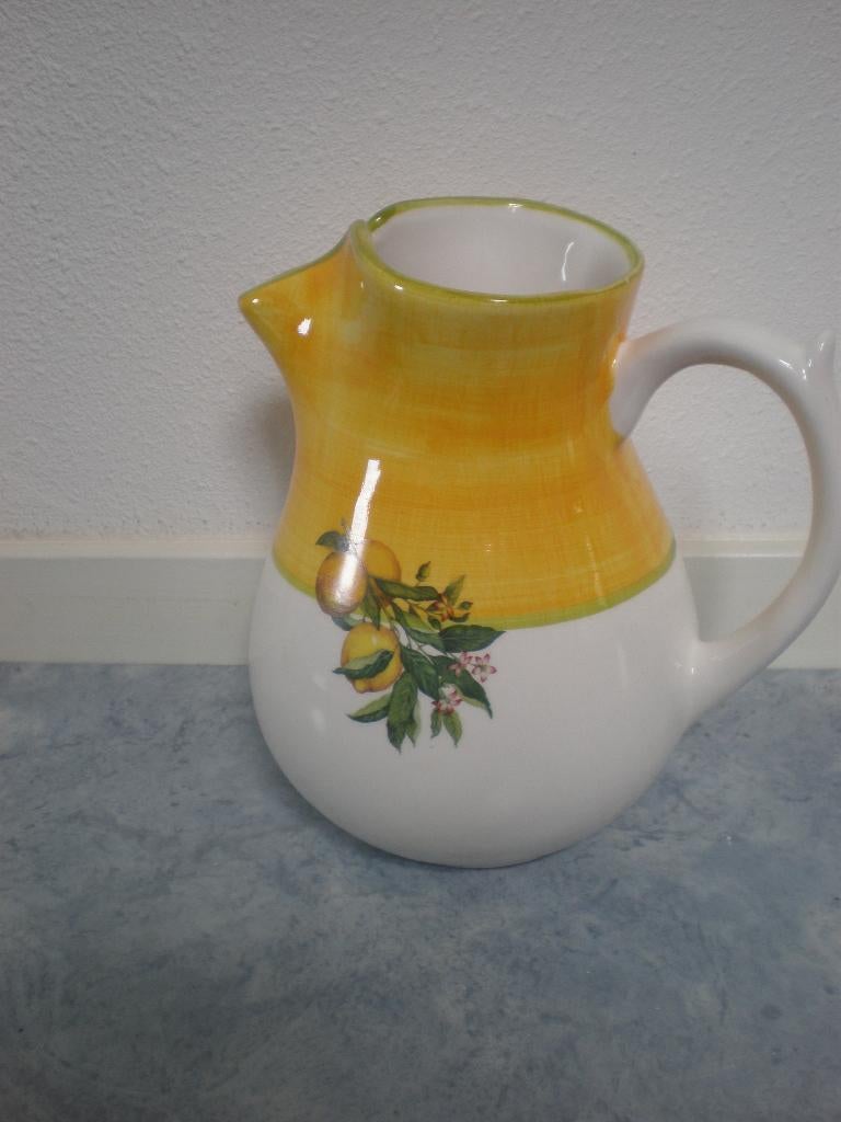 Sangria kan , limonade kan , melkkan hoogte 20 cm, Huis en Inrichting, Keuken | Servies, Ophalen of Verzenden, Aardewerk, Wedgwood