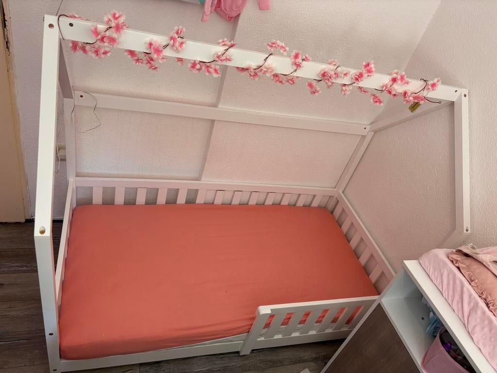 Kinder vloerbed, Kinderen en Baby's, Kinderkamer | Bedden, Ophalen, Nieuw, 70 tot 85 cm, 140 tot 160 cm