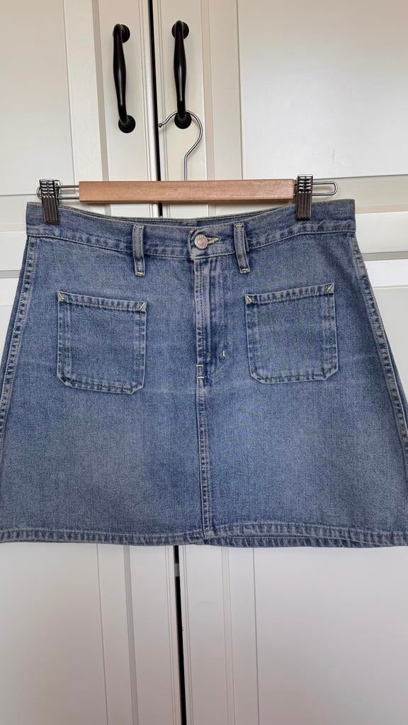 Diesel korte spijkerrok maat 16, Kleding | Dames, Rokken, Maat 38/40 (M), Blauw, Ophalen of Verzenden, Gedragen