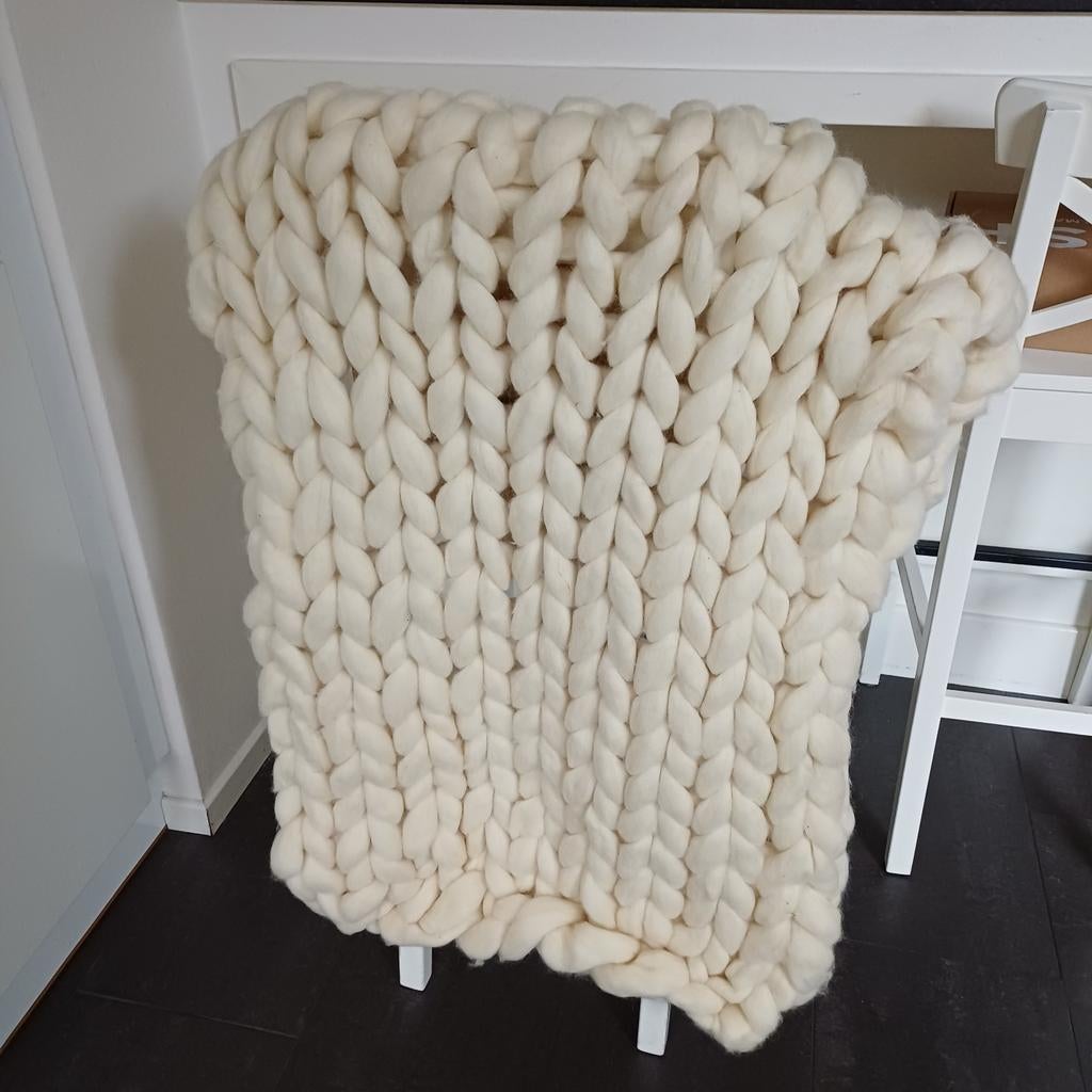 Handgeweven plaid van schapenwol, Huis en Inrichting, Woonaccessoires | Plaids en Woondekens, Ophalen of Verzenden, Nieuw