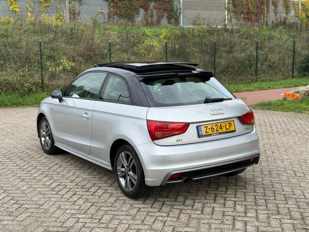 Audi A1 1.2 TFSI Admired S-LINE I PDC I ZEER MOOI I VOLL OND, Auto's, Voorwielaandrijving, Euro 5, 86 pk, 4 cilinders