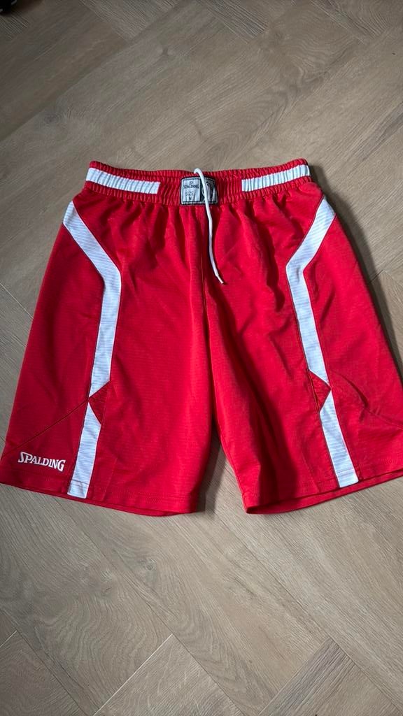 Als nieuw: Spalding basketbal short maat M, Ophalen of Verzenden, Zo goed als nieuw, Kleding