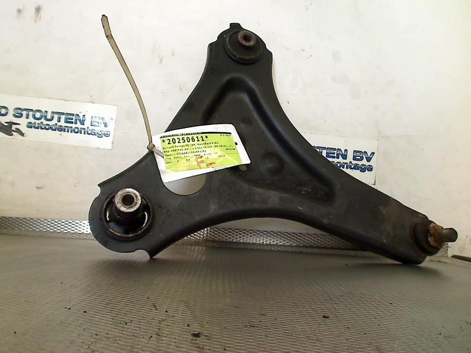 Draagarm Links Voor Renault Twingo III (AH) 2014, Gebruikt, Renault Deutschland AG, Dialog.deutschland@renault.de, Peter-Huppertz-Straße 5, Köln 51063, , Duitsland
