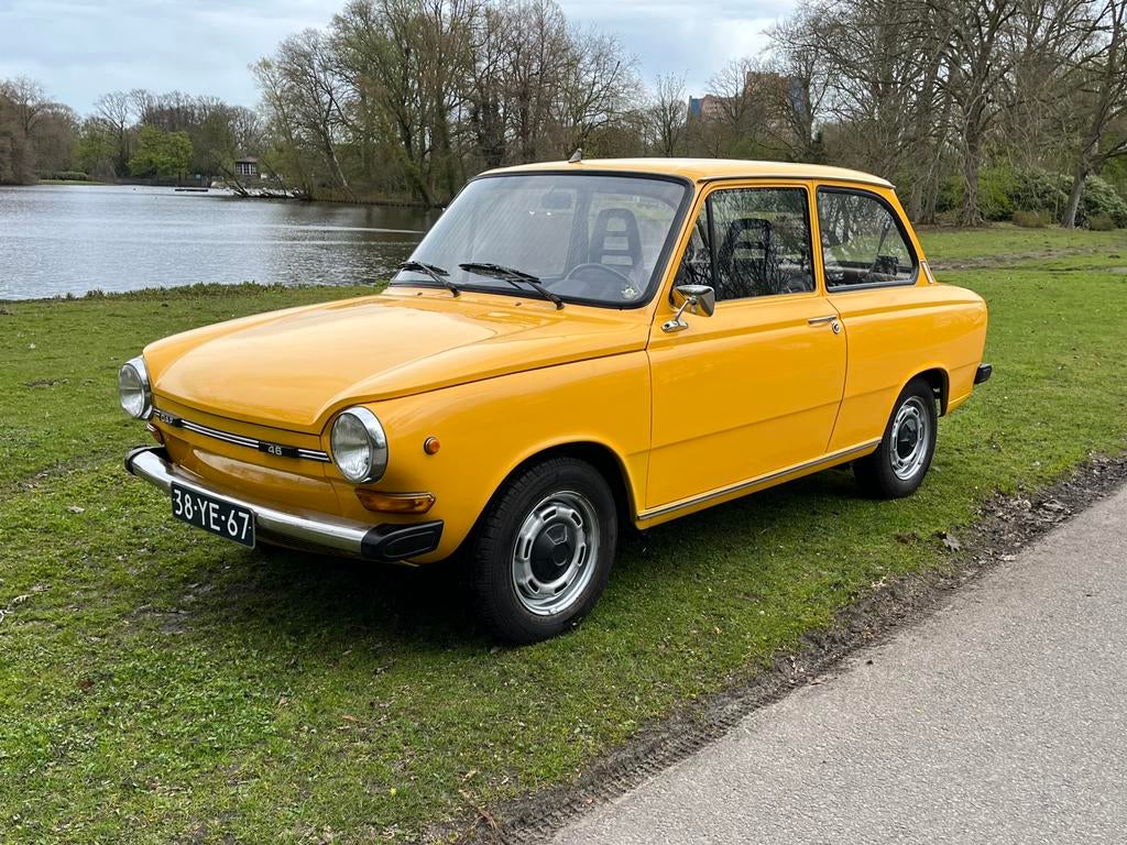 Prachtige DAF 46 De Luxe, 1975, belasting en apk vrij, Auto's, Automaat, Zwart, Geel, Bedrijf