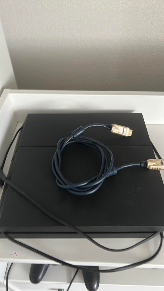 Playstation 4 werkend met controller en 19 spellen, Ophalen, 500 GB, Met 1 controller, Slim