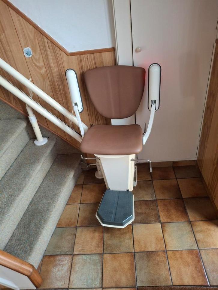 Oto  traplift, Diversen, Trapliften, Ophalen