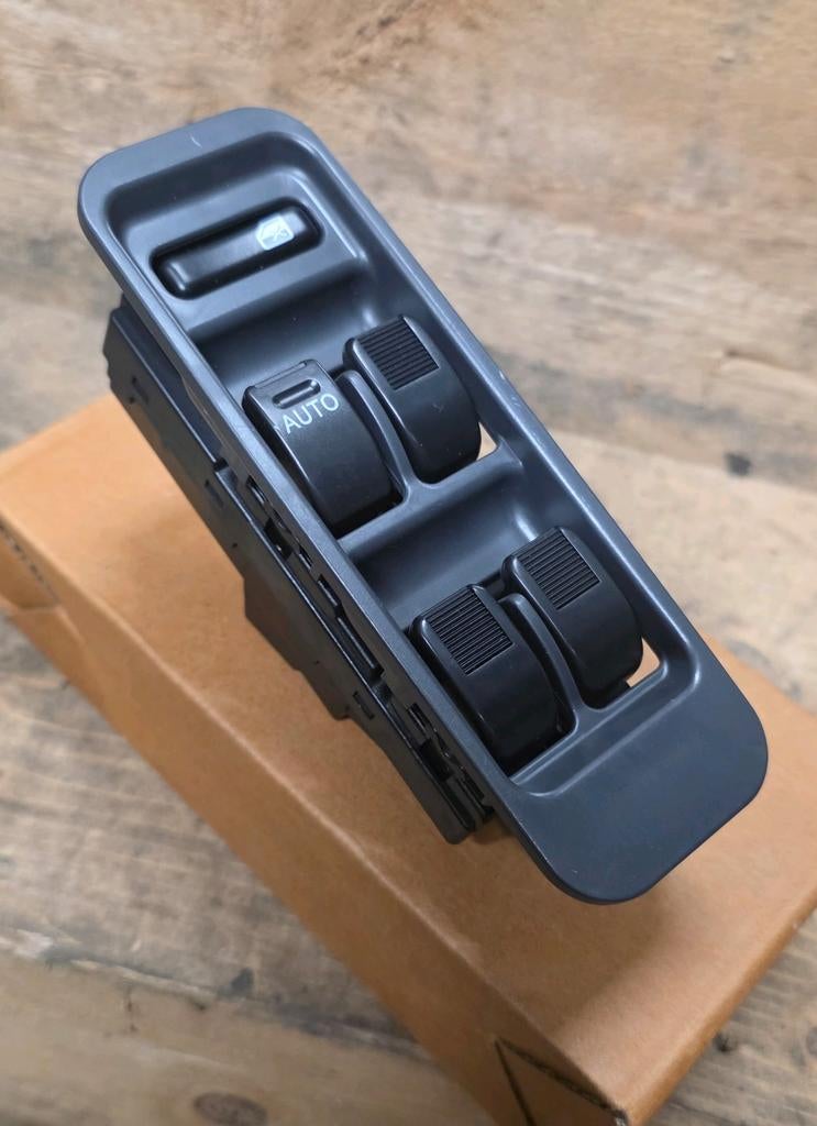 Daihatsu yrv/sirion raamschakelaar bestu. kant nieuw, Auto-onderdelen, Ophalen of Verzenden, Nieuw, Daihatsu