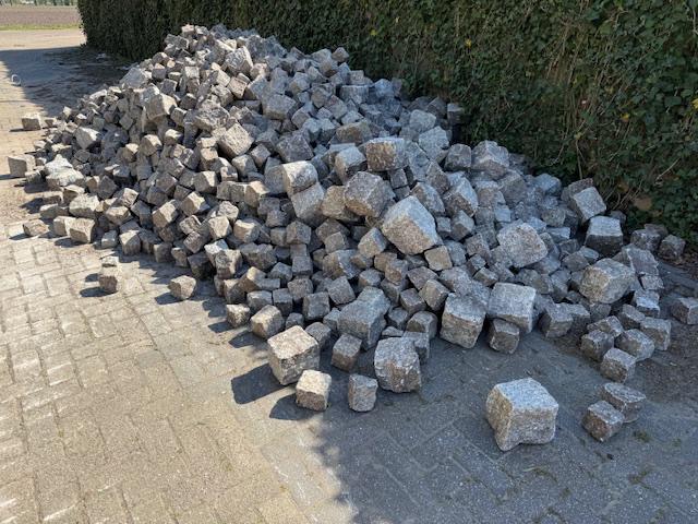 kinder kopjes 8 m3, Tuin en Terras, Grind, Keien en Split, Ophalen of Verzenden, Zo goed als nieuw, Split