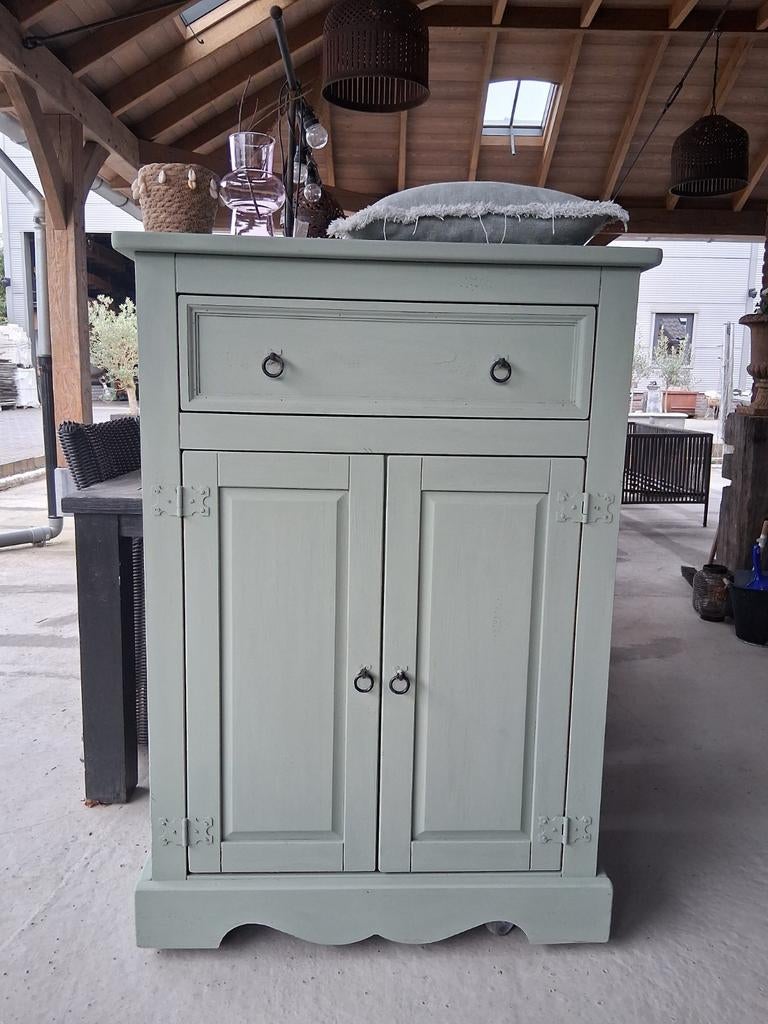 Meidenkast spekkast schoenenkast kledingkast, Kinderen en Baby's, Kinderkamer | Commodes en Kasten, Ophalen, 50 tot 70 cm, 105 cm of meer