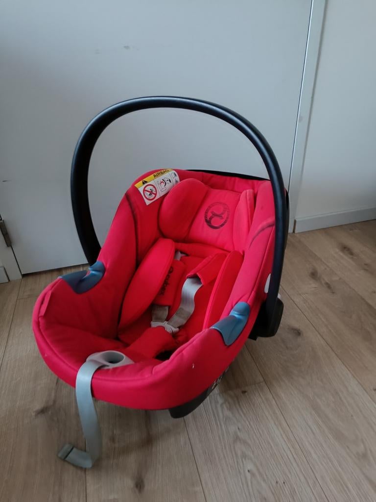 Cybex aton m i-size rood - kinderstoel auto, Kinderen en Baby's, Autostoeltjes, Zo goed als nieuw, Isofix, 0 t/m 13 kg, Ophalen