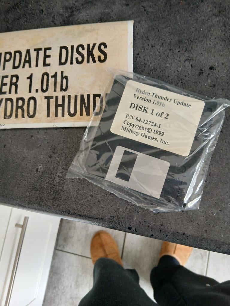 Update cadsette voor de arcade HYDRO  THUNDER, Ophalen