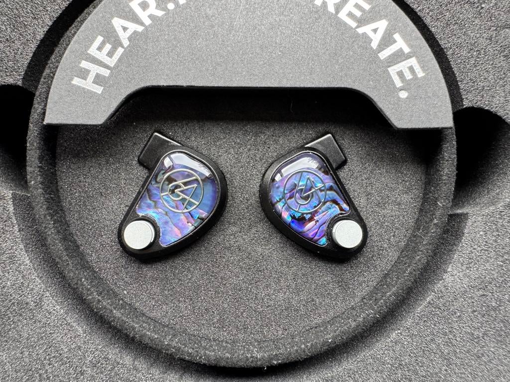 64 Audio Volür IEM, Ophalen of Verzenden, Zo goed als nieuw, Overige merken