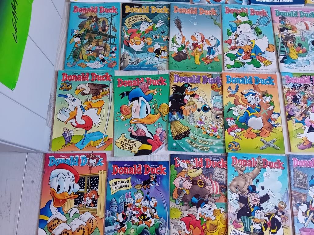 Grote collectie Donald Duck weekbladen, pockets en specials, Boeken, Stripboeken, Meerdere stripboeken, Ophalen of Verzenden, Gelezen