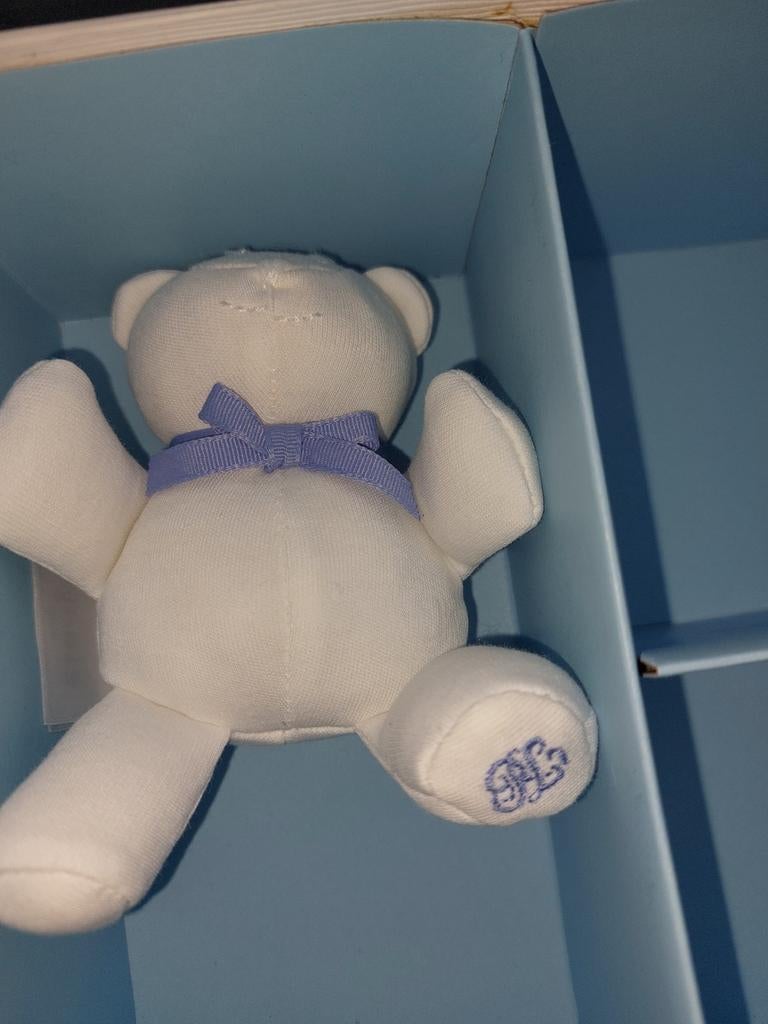 Ralph Lauren Baby Knuffelbeertje Wit met Blauw Lintje, Ophalen of Verzenden, Nieuw, Beer