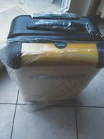 Nieuwe reistrolley logo trolley koffer geel wieltjes, Ophalen of Verzenden, Nieuw, Hard kunststof, Wieltjes